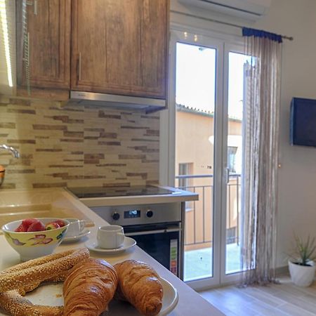 Renas Cosy Apartment Korfu Dış mekan fotoğraf